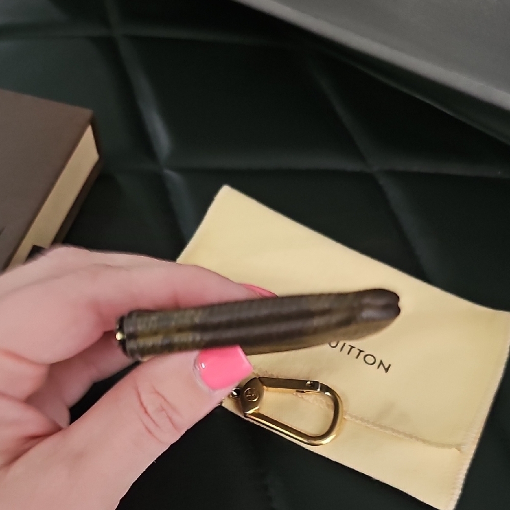 Louis Vuitton Brown Monogram Key Cles - Picture 5 of 13